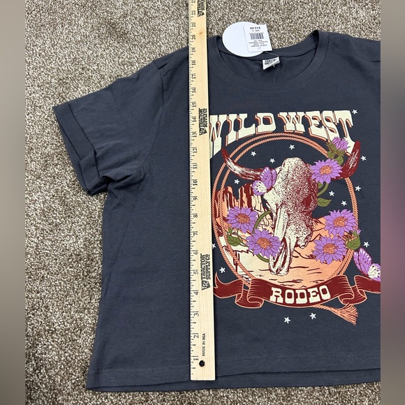 NWT Midi Tee Shirt Coastal Dreamer Wild West Rodeo Size S - Picture 5 of 7